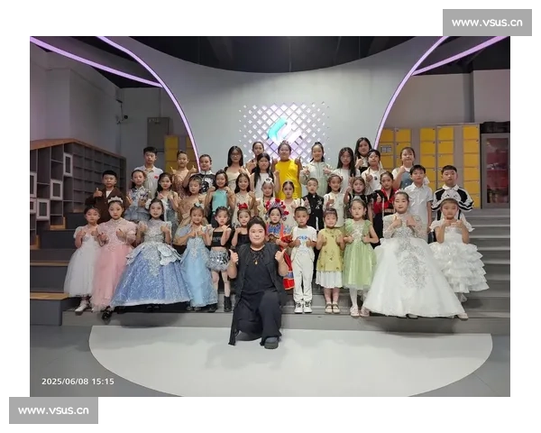 以评委专业点评解析歌唱比赛选手舞台表现亮点与不足全方位展现力